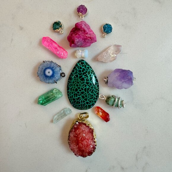 Stone Pendant Lot - Picture 7 of 11